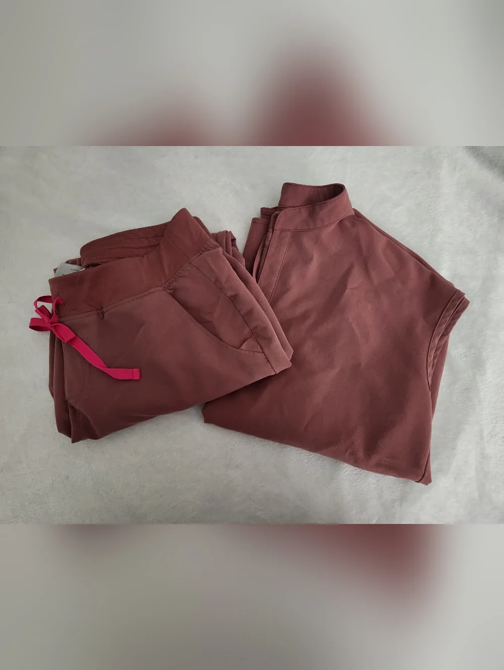 S/M FIGS Muave Set Rafaela Top Joggers. - Picture 1 of 1